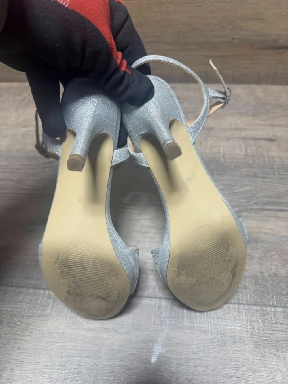 Badgley Mischka Yasmin Silver Sparkling Rhinestone Heels Women's Size 9
